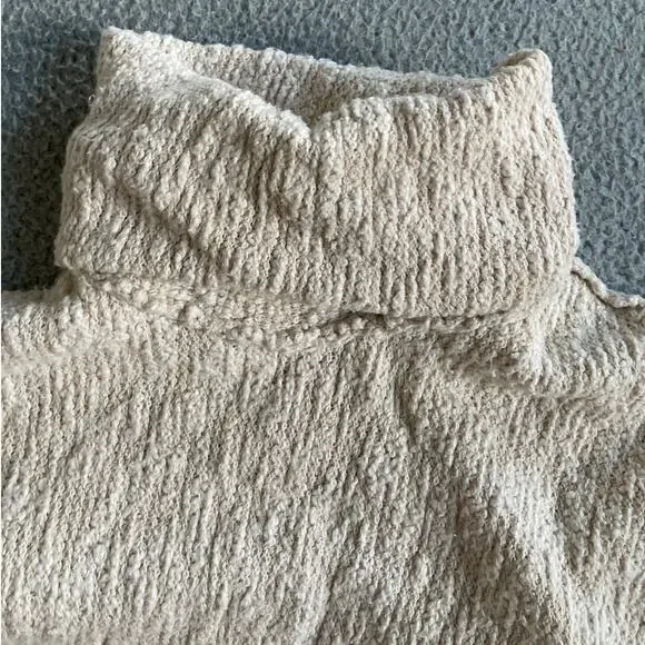 Free People Sweater Small Oversized Turtleneck Pullover Chunky Cream Beach Boho - Picture 6 of 16
